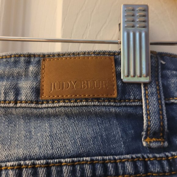 Judy Blue Cropped Denim Jeans Raw Hem Women's Size 25 Straight Leg Mid Rise - Picture 3 of 10
